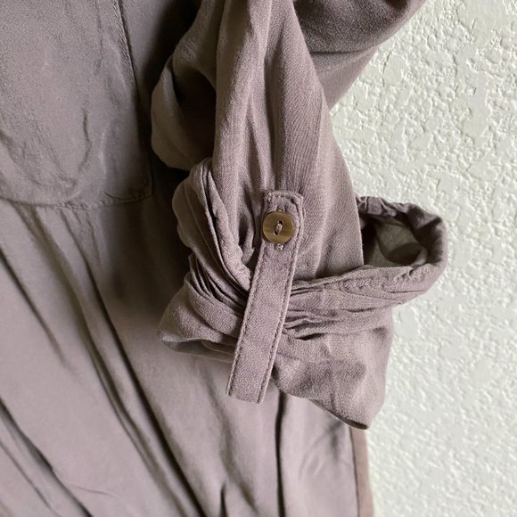 Ann Taylor Loft Green Button-Down Shirt Roll-tab Sleeves Spring Summer | Size MP - Picture 8 of 10